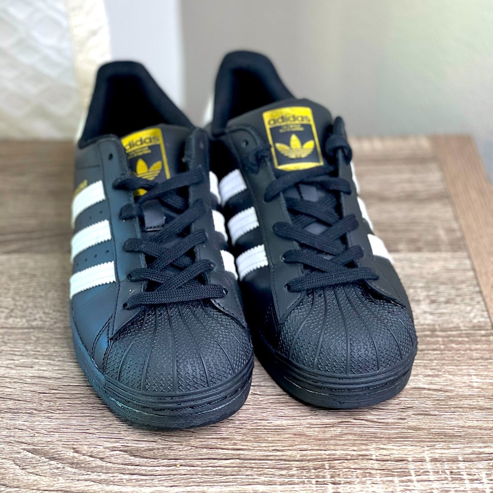 Adidas Superstar